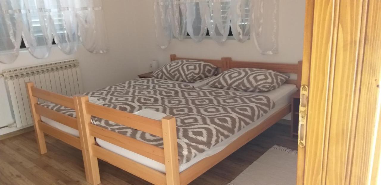 Plitvicka Jezera Apartment Smoljanac